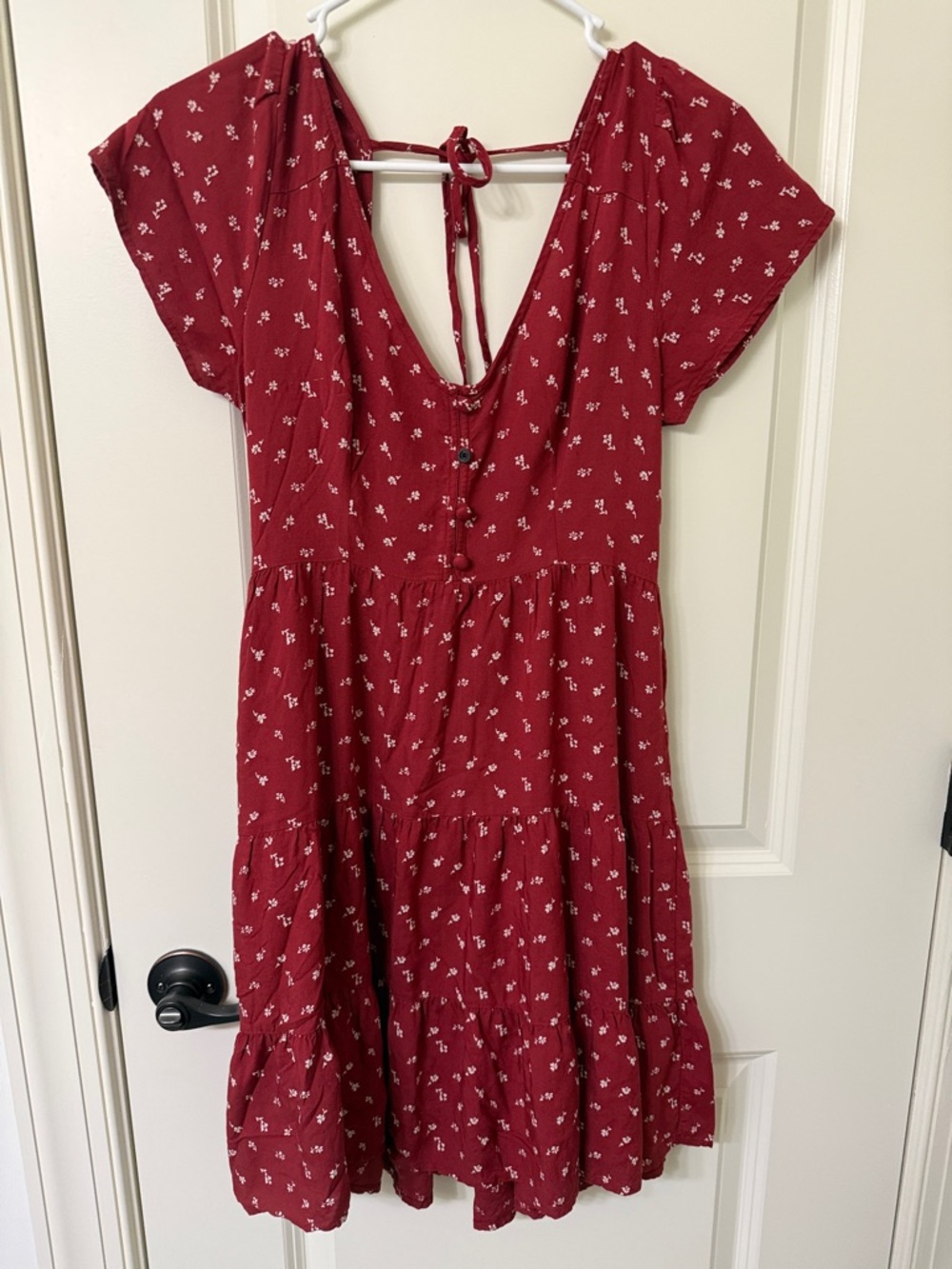 Hollister Red Floral Tiered Short Sleeve Dress